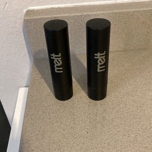 2 MELT COSMETICS lipsticks